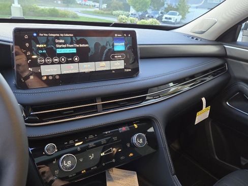 New 2026 INFINITI QX60 Luxe w/ Cargo Package image 30