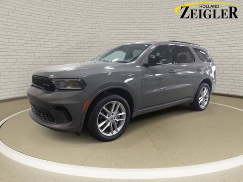 Used 2024 Dodge Durango GT AWD/4WD image 1
