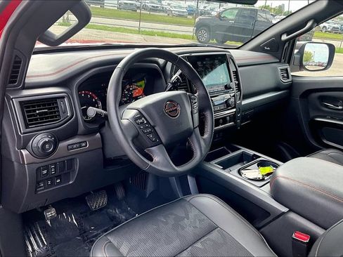 Used 2024 Nissan Titan PRO-4X w/ Pro-4x Utility Package AWD/4WD image 16