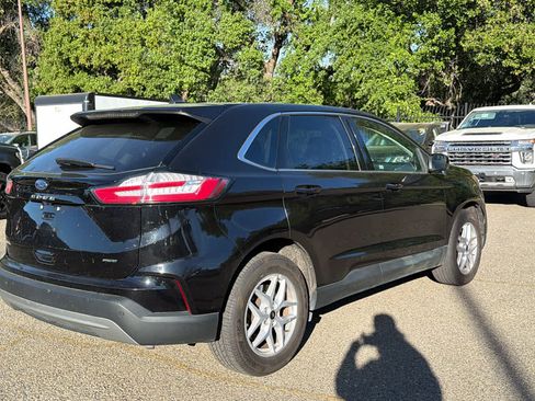 Used 2023 Ford Edge SEL image 5