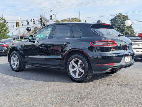 Used 2018 Porsche Macan image 3