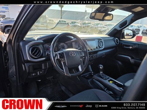 Used 2018 Toyota Tacoma TRD Sport image 23