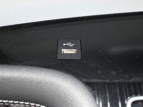 Certified 2025 Toyota Sienna XSE w/ XSE Plus Package image 25