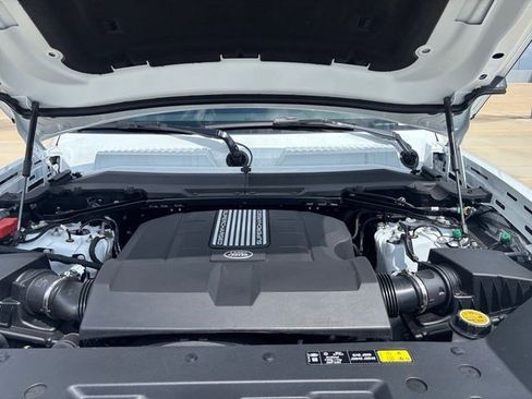 New 2026 Land Rover Defender 110 V8 AWD/4WD image 23