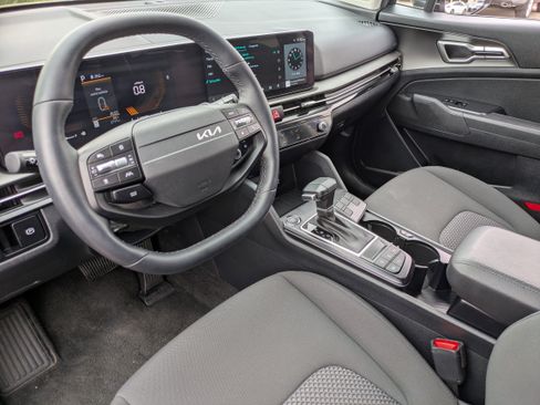 Used 2026 Kia Sportage LX image 18