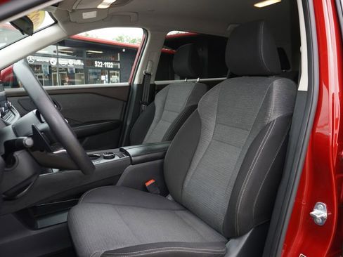 Used 2023 Nissan Rogue SV AWD/4WD image 23