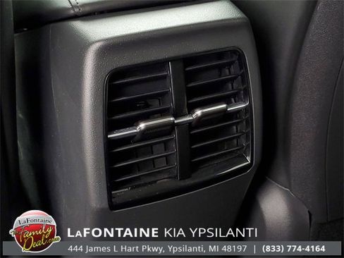 Certified 2023 Kia Niro SX Touring image 31