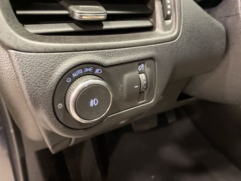 Used 2020 Buick Envision Preferred FWD image 16