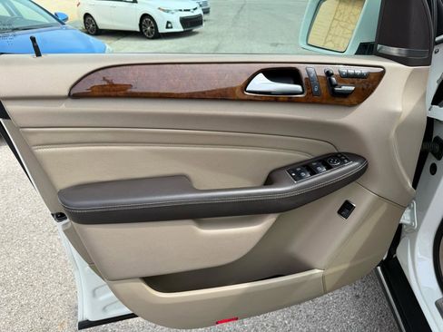 Used 2012 Mercedes-Benz ML 350 BlueTEC 4MATIC image 31