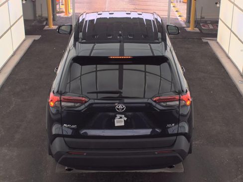 Used 2024 Toyota RAV4 XLE FWD image 7