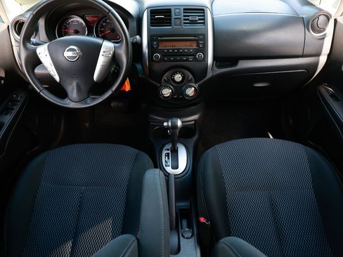 Used 2014 Nissan Versa Note SV image 2