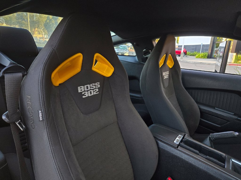 Used 2013 Ford Mustang Boss 302 w/ Boss 302 Accessory Pkg RWD image 26
