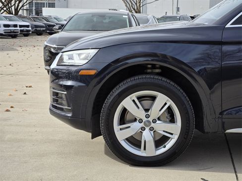 Used 2019 Audi Q5 2.0T Premium Plus w/ Premium Plus Package image 14