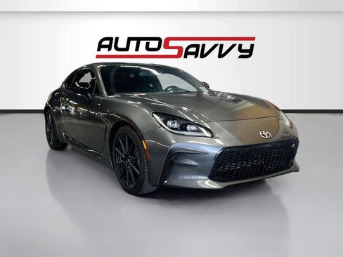 Used 2023 Toyota GR86 Premium RWD image 1