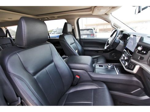 Used 2023 Ford Expedition Max XLT RWD image 27