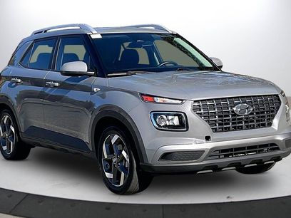 Used 2023 Hyundai Venue SEL w/ Cargo Package