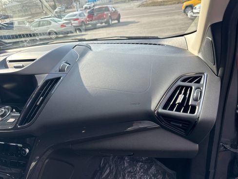 Used 2015 Ford Escape Titanium image 27