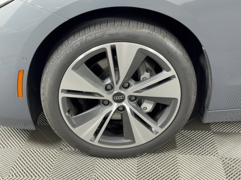 Certified 2025 Audi A6 e-tron Premium Plus w/ Premium Plus AWD/4WD image 13