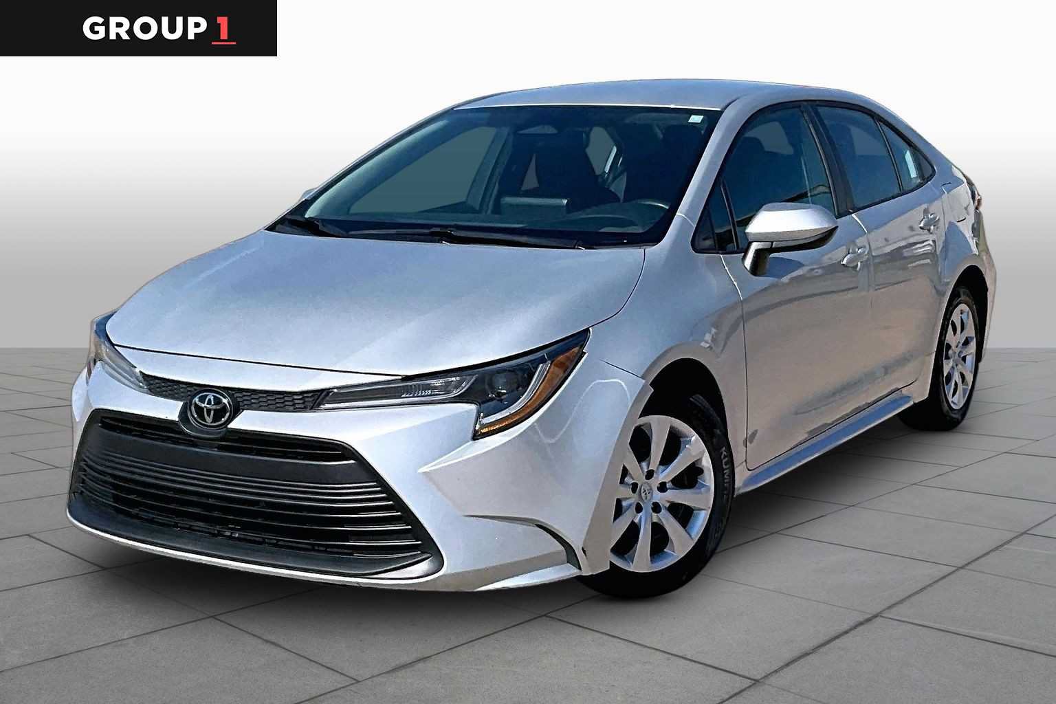 Used 2024 Toyota Corolla LE FWD image 1