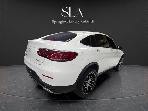 Used 2022 Mercedes-Benz GLC 300 4MATIC Coupe image 4