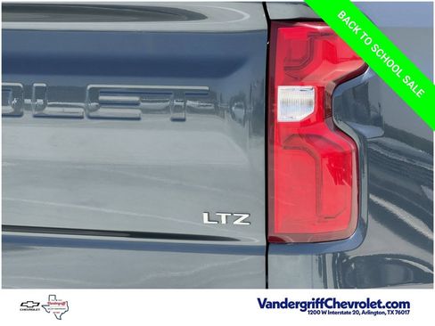 Certified 2021 Chevrolet Silverado 1500 LTZ w/ Z71 Off-Road Package AWD/4WD image 7