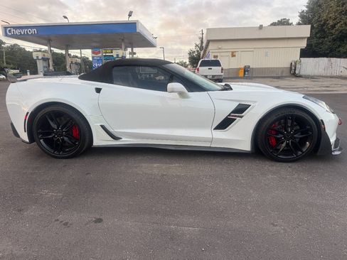 Used 2019 Chevrolet Corvette Grand Sport w/ Carbon Flash Badge Package RWD image 6