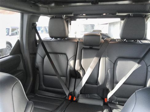 New 2026 Ford Bronco Outer Banks image 15