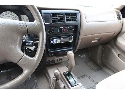Used 2004 Toyota Tacoma 4x4 Double Cab image 18