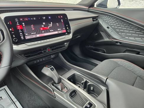 New 2026 Dodge Charger R/T w/ Driver Convenience Group AWD/4WD image 23