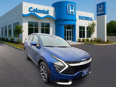 Used 2023 Kia Sportage EX image 9