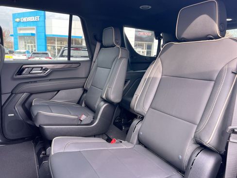 New 2026 GMC Yukon Elevation image 23