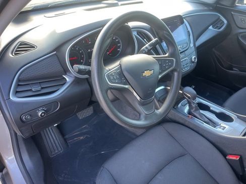 Used 2023 Chevrolet Malibu LT image 17