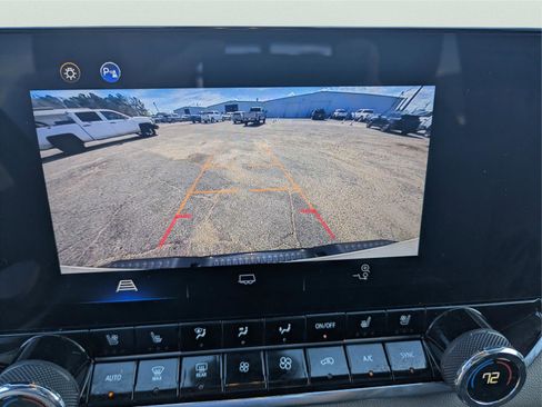 Used 2023 Chevrolet Colorado ZR2 w/ ZR2 Convenience Package III AWD/4WD image 17