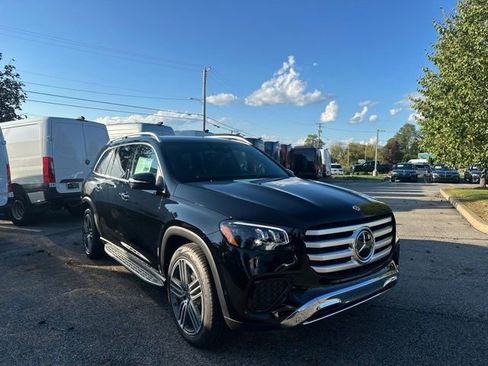 Used 2026 Mercedes-Benz GLS 450 4MATIC image 7