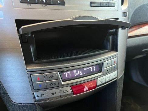 Used 2012 Subaru Outback 2.5i Limited w/ Moonroof Pkg image 22