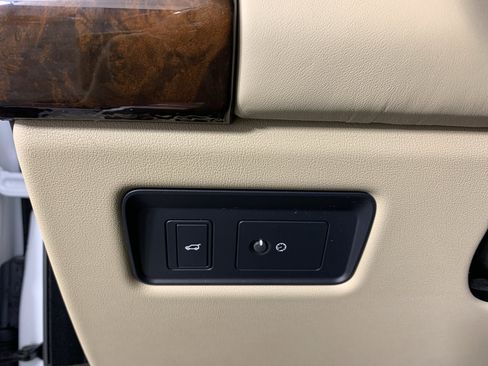Used 2021 Land Rover Range Rover Westminster Edition AWD/4WD image 16