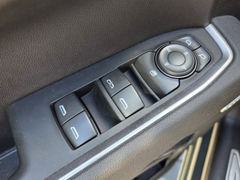 Certified 2025 Chevrolet Silverado 1500 LT Trail Boss w/ Convenience Package II AWD/4WD image 29
