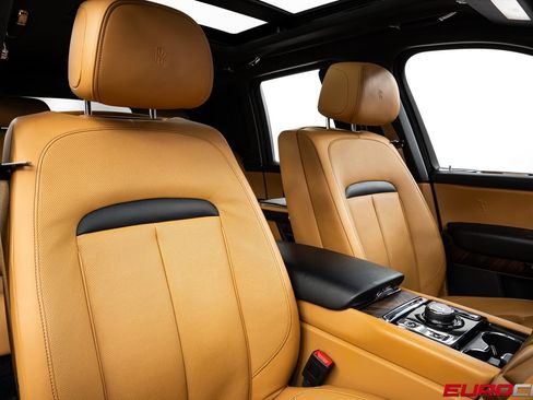 Used 2019 Rolls-Royce Cullinan AWD/4WD image 38