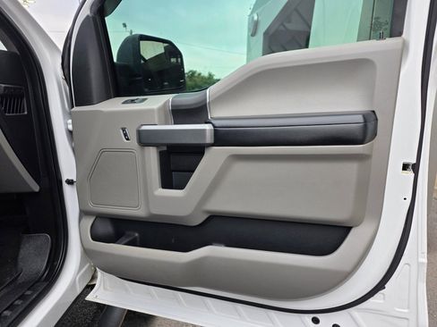 Used 2017 Ford F150 XLT image 16