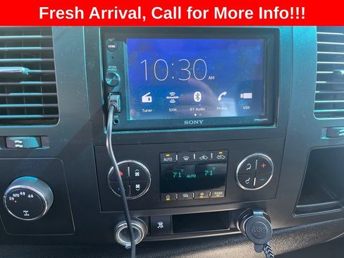 Used 2011 Chevrolet Silverado 1500 LT w/ All-Star Edition AWD/4WD image 4