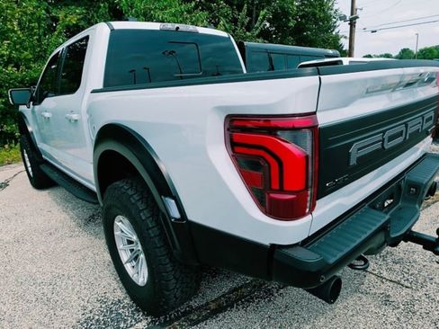 Used 2025 Ford F150 Raptor AWD/4WD image 5