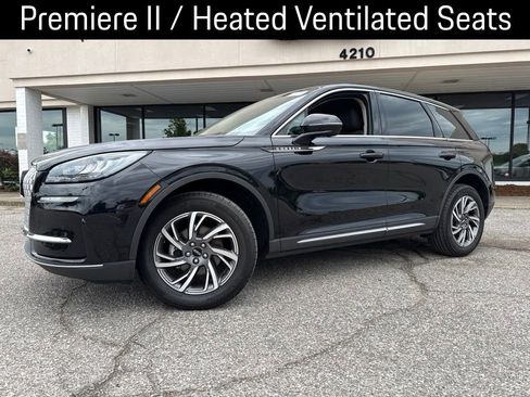 Used 2025 Lincoln Corsair AWD w/ Equipment Group 101A image 1