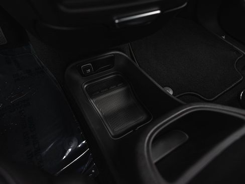 New 2026 Chrysler Pacifica Select w/ S Appearance Package image 18