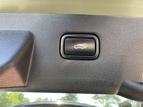 Used 2024 Kia Sportage X-Line w/ X-Line Premium Package AWD/4WD image 8