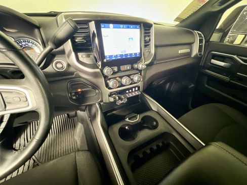 Used 2024 RAM 2500 Big Horn w/ Night Edition AWD/4WD image 26