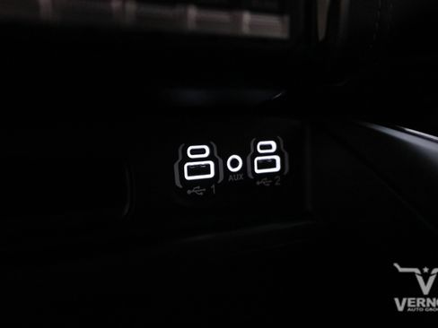 Used 2024 RAM 3500 Limited image 29