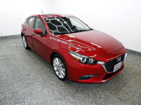 Used 2017 MAZDA MAZDA3 Touring image 3
