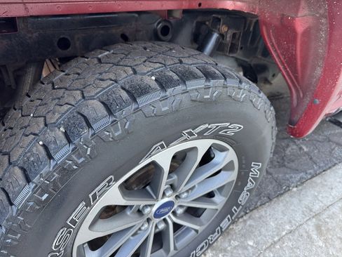 Used 2018 Ford F150 XLT w/ Equipment Group 302A Luxury image 8