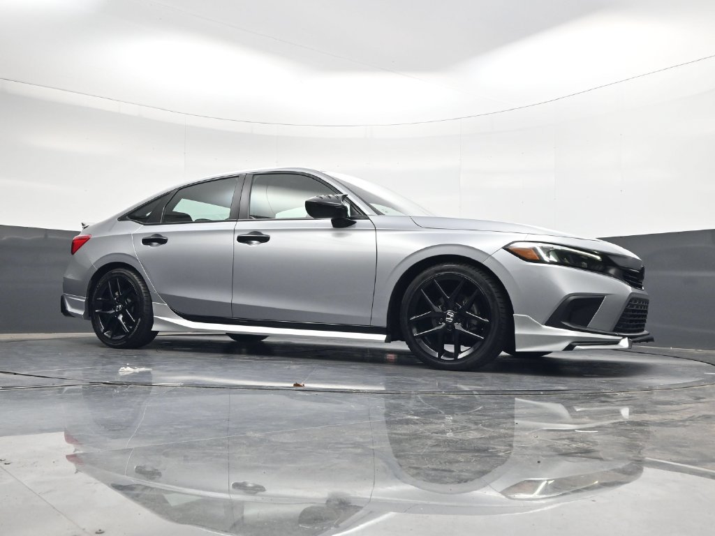 Used 2023 Honda Civic Sport image 25