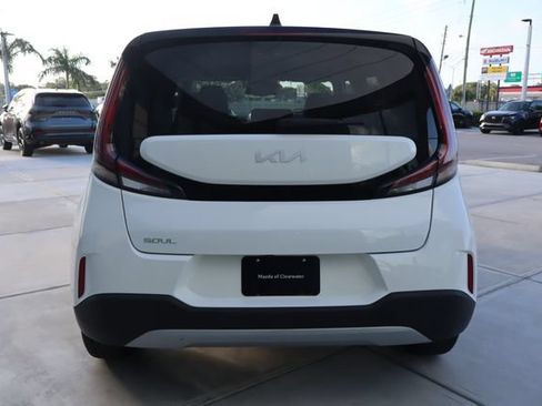 Used 2024 Kia Soul S FWD image 5